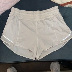 Hotty Hot High Rise Lined Short 2.5”